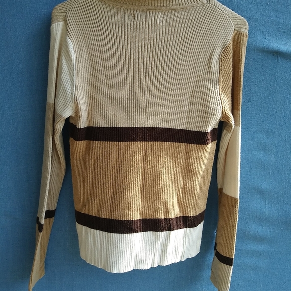 Mountain Lake Women's Size Small Striped Turtleneck Sweater - Picture 4 of 4